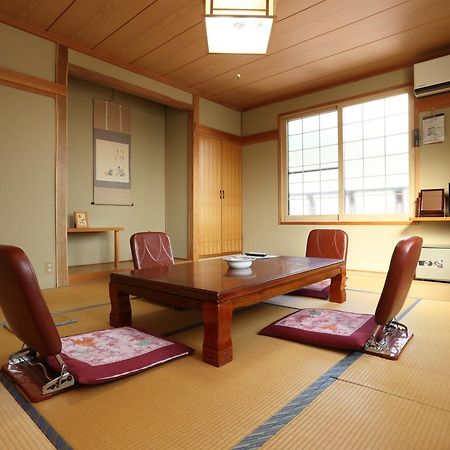 Resort Inn Chiharu โนซาวะออนเซ็น ภายนอก รูปภาพ