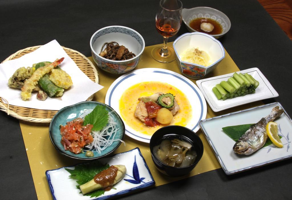 Resort Inn Chiharu โนซาวะออนเซ็น ภายนอก รูปภาพ