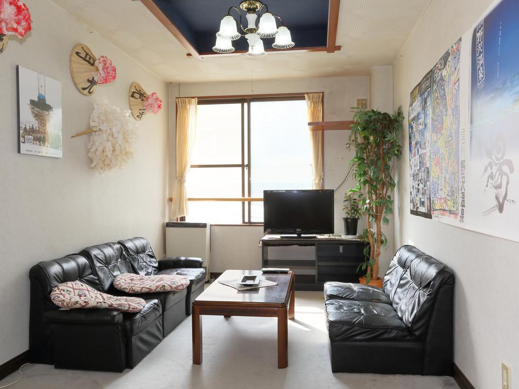 Resort Inn Chiharu โนซาวะออนเซ็น ภายนอก รูปภาพ